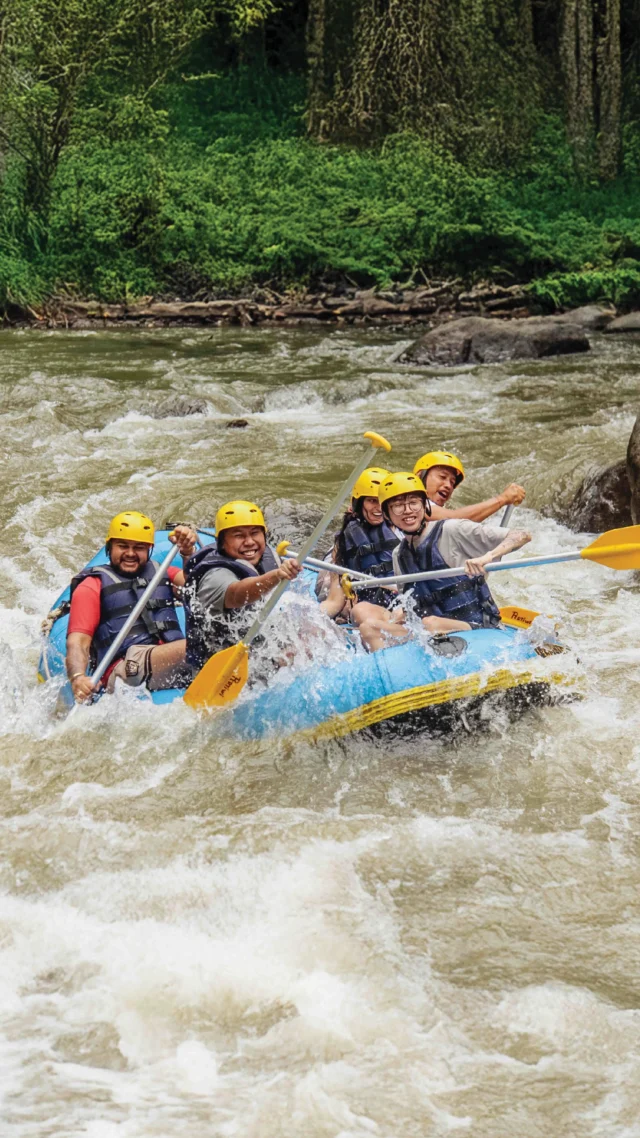 Big splashes. Loud laughs. Pure fun. Rafting on the Ayung River is all about excitement, teamwork, and unforgettable moments in Bali’s jungle. Ready to paddle?