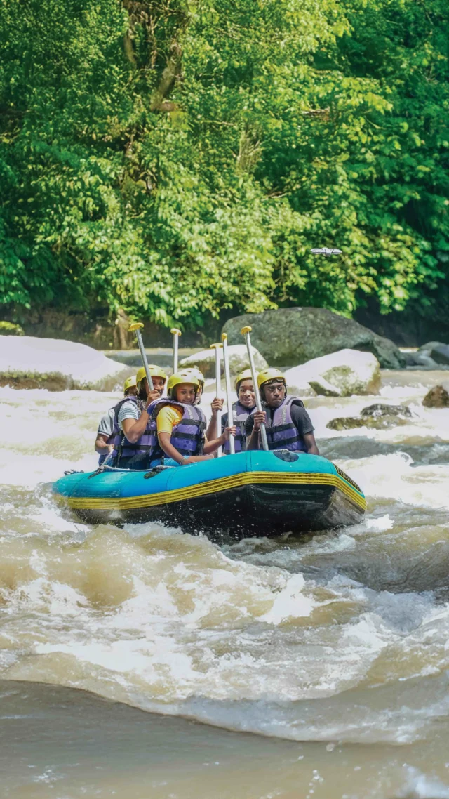 Strong rapids. Big laughs. Stronger teams. White water rafting on the Ayung River is the perfect mix of fun, teamwork, and adrenaline. Paddle together, face the rapids, and build real connections on the river.