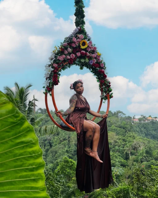 Bali swing, but make it peaceful Bird Nest. Bloom Ring Swing. Woven Nest. Adventure Swing. Stairs to Heaven. And that’s only a few of the many photo spots and swing experiences waiting here Tucked above the Ayung River Valley, Pertiwi Jungle Swing gives you a quieter side of Bali — calm, green, fresh, and far from the crowds Belasan spot foto dan wahana swing, all in one beautiful jungle setting. Come for the photos. Stay for the views and the feeling. Which spot would you try first?